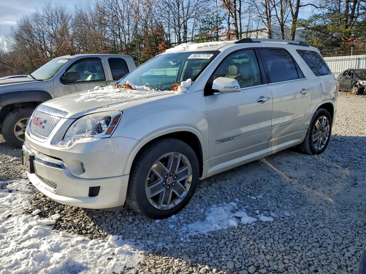 2011 GMC Acadia Denali