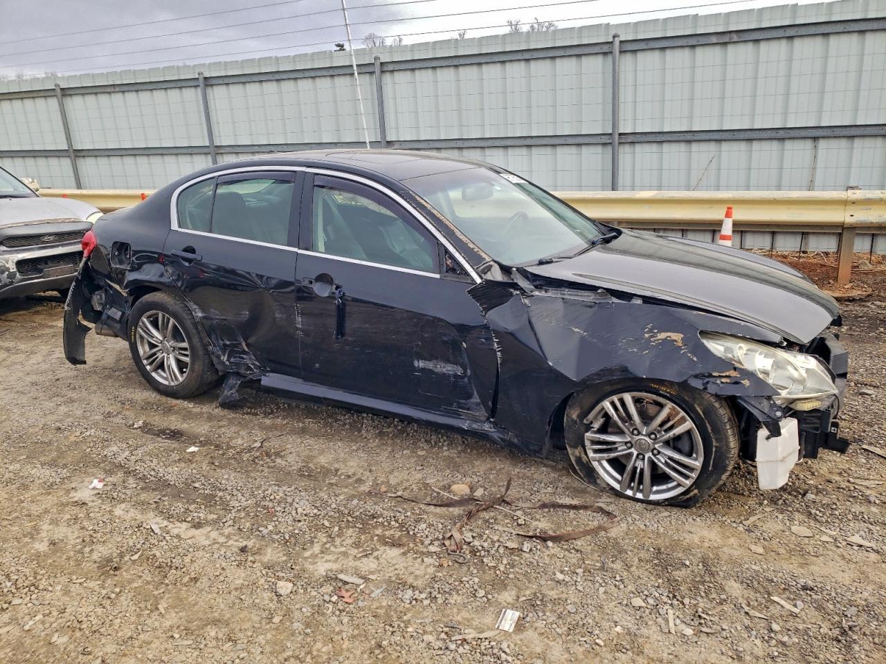 2010 Infiniti G37 - Image 4