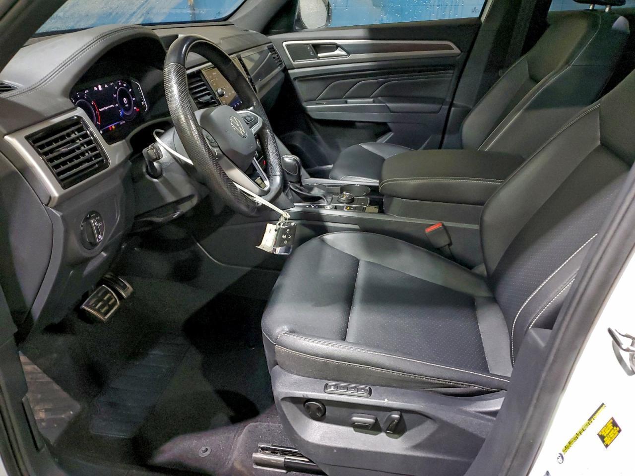 2020 Volkswagen Atlas Cross Sport Sel R-Line - Image 7