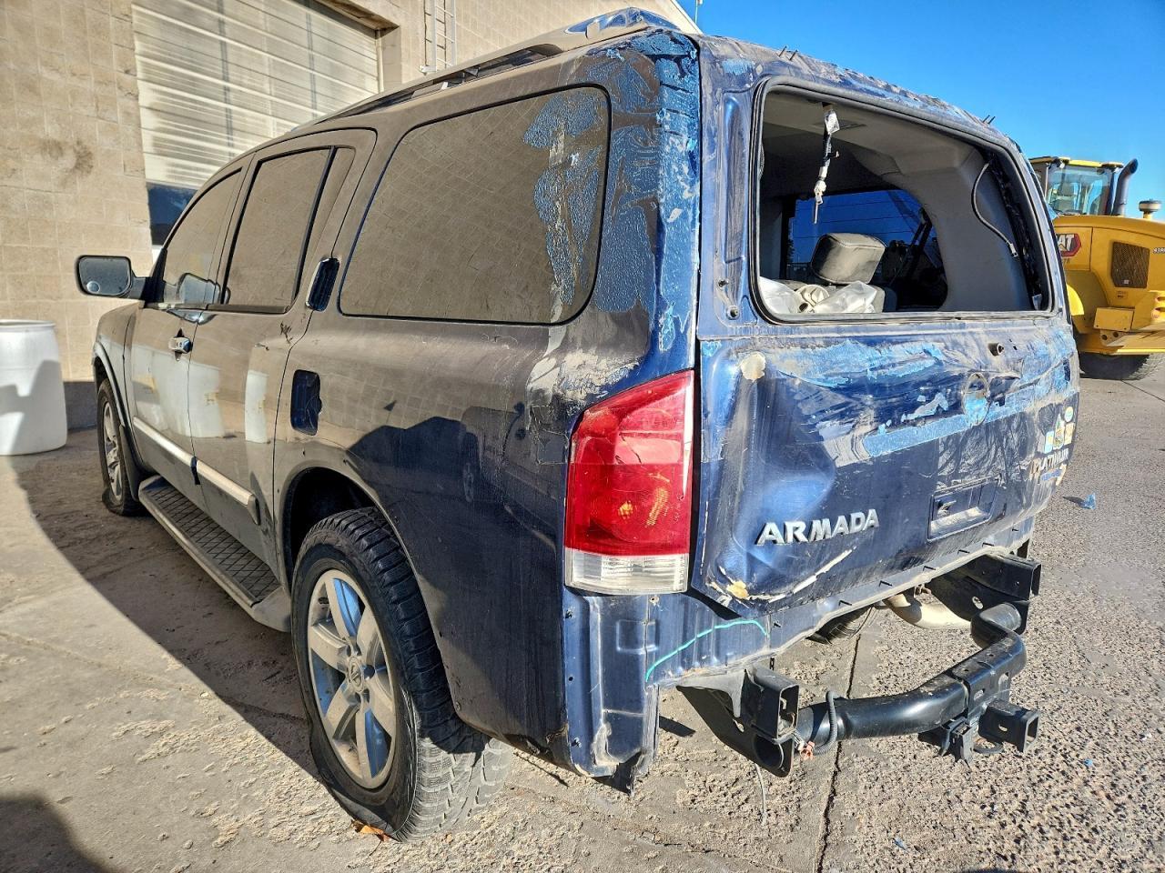 2011 Nissan Armada Platinum - Фото 2