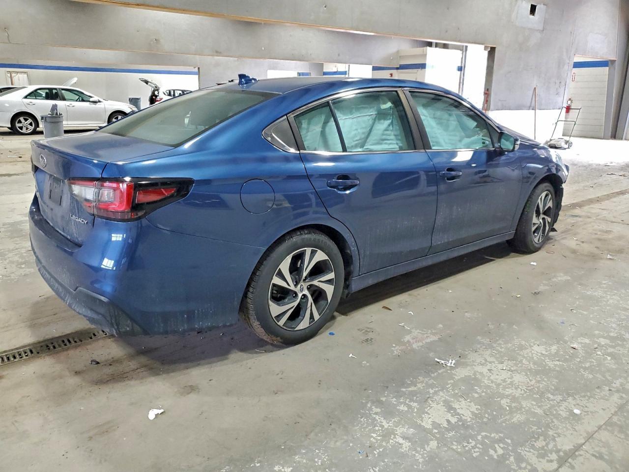 2021 Subaru Legacy Premium - Фото 3