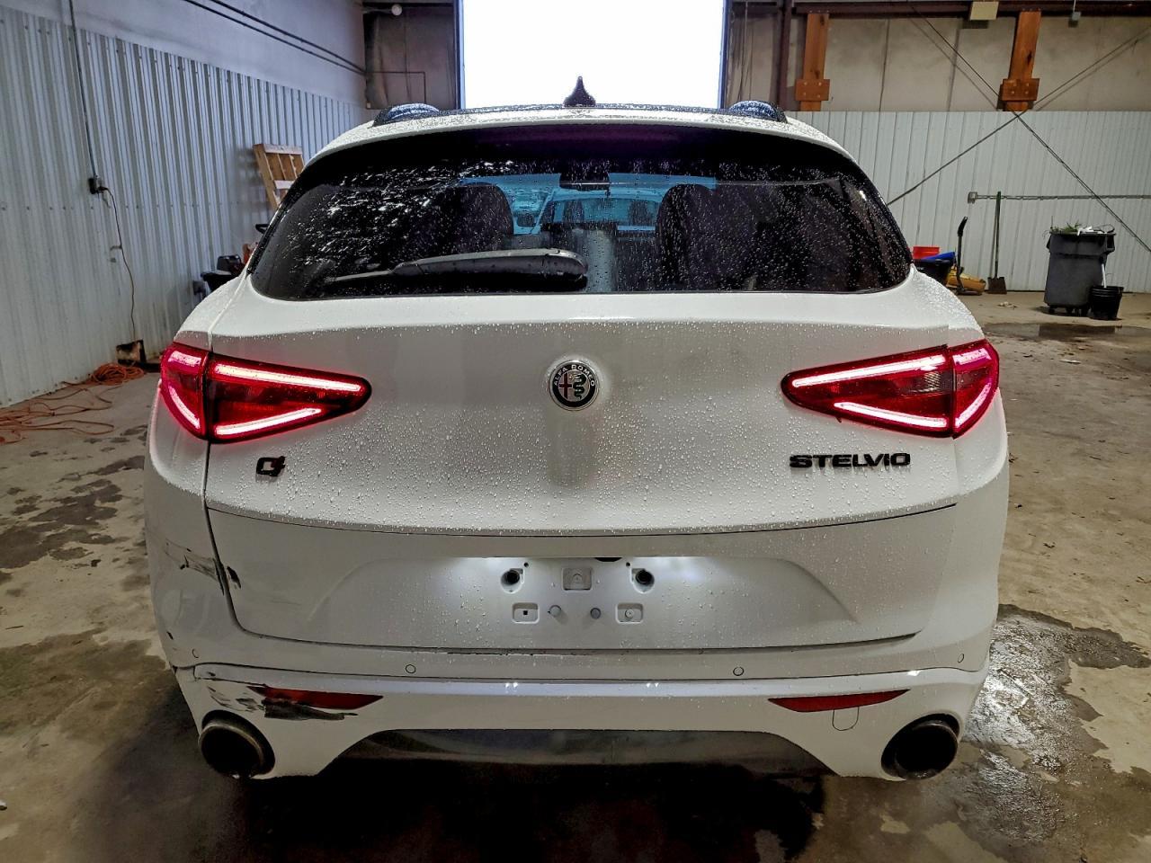 2021 Alfa Romeo Stelvio Ti - Image 6