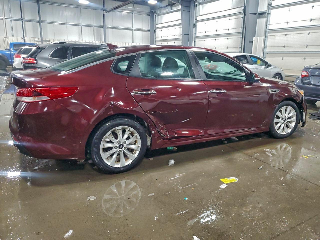 2017 Kia Optima Lx - Фото 3