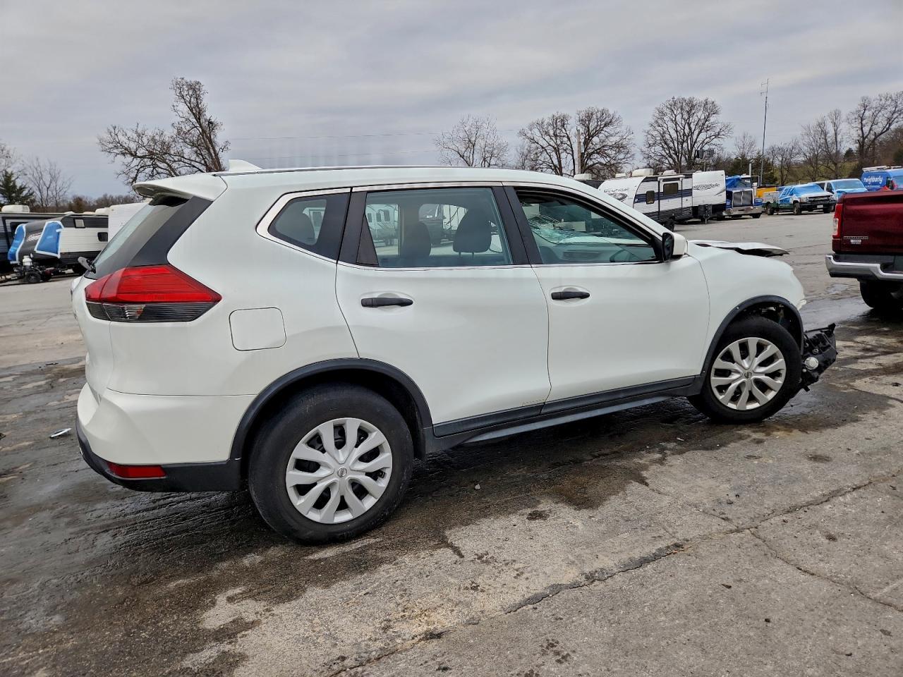 2017 Nissan Rogue S - Image 3