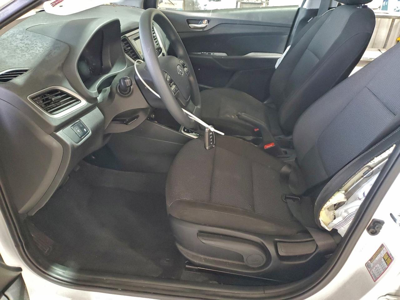2022 Hyundai Accent Se - Фото 7
