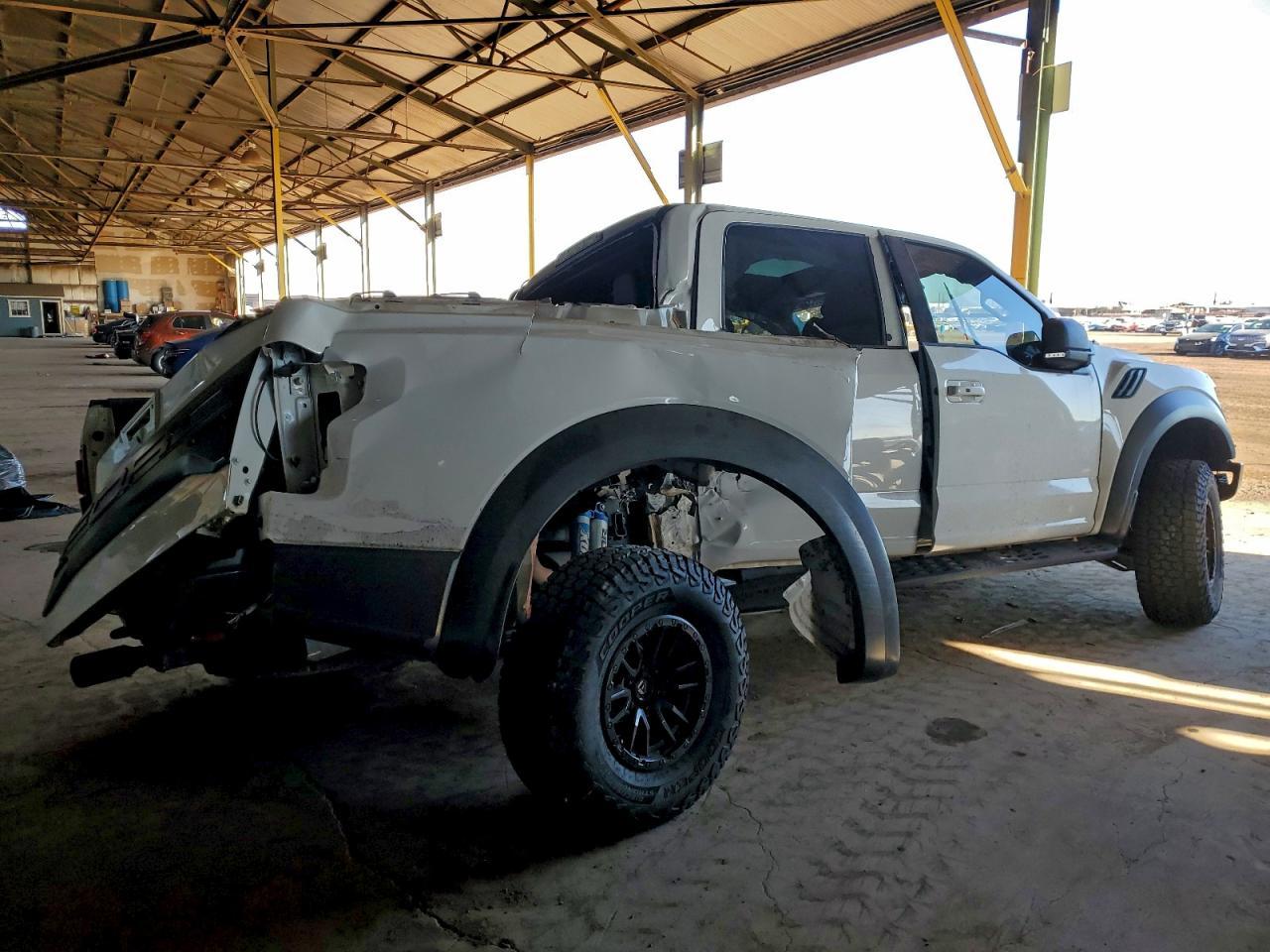 2018 Ford F150 Raptor - Фото 3