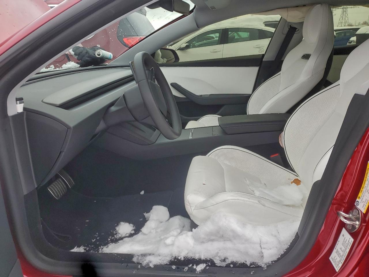 2024 Tesla Model 3 - Фото 7