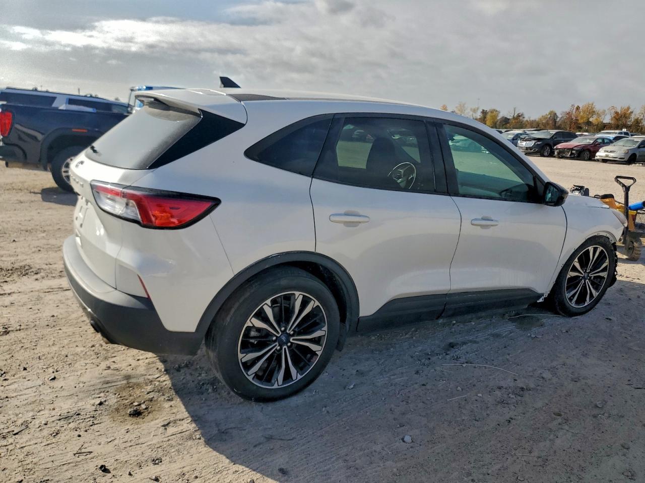 2022 Ford Escape Se - Фото 3