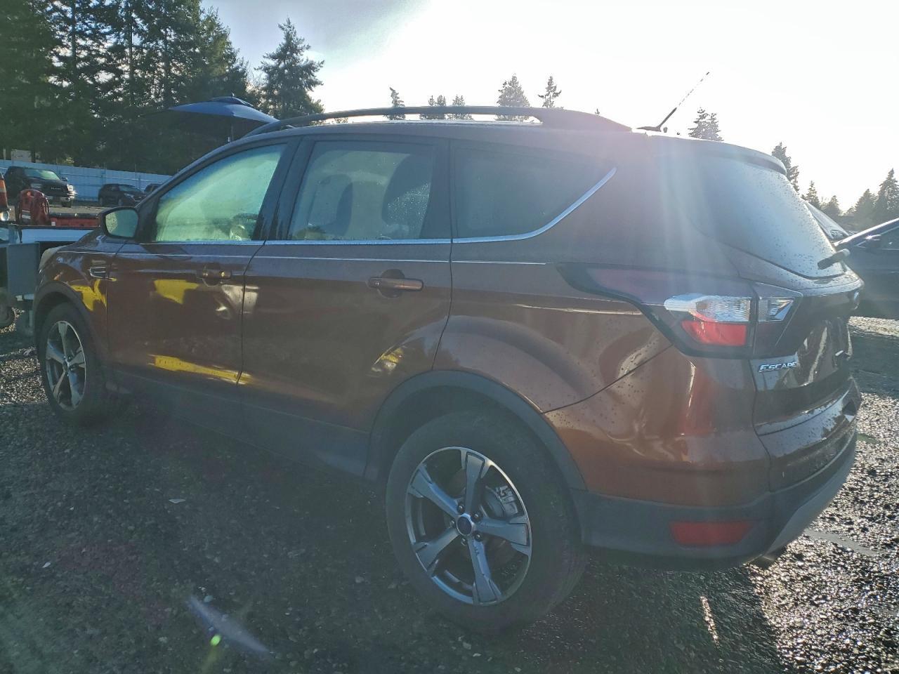 2017 Ford Escape Se - Фото 2