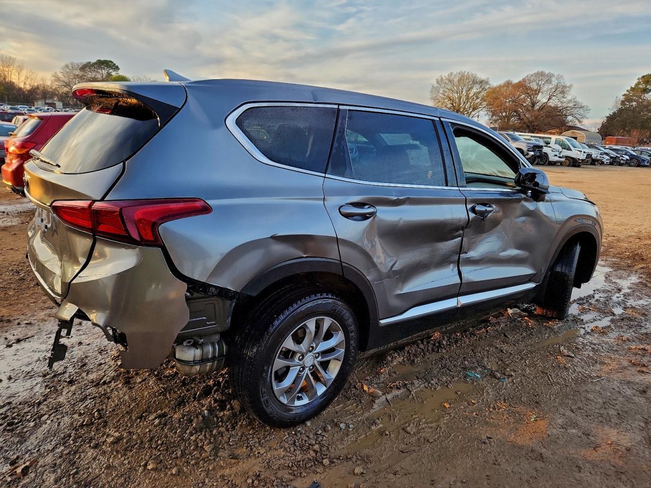 2020 Hyundai Santa Fe Sel - Фото 3