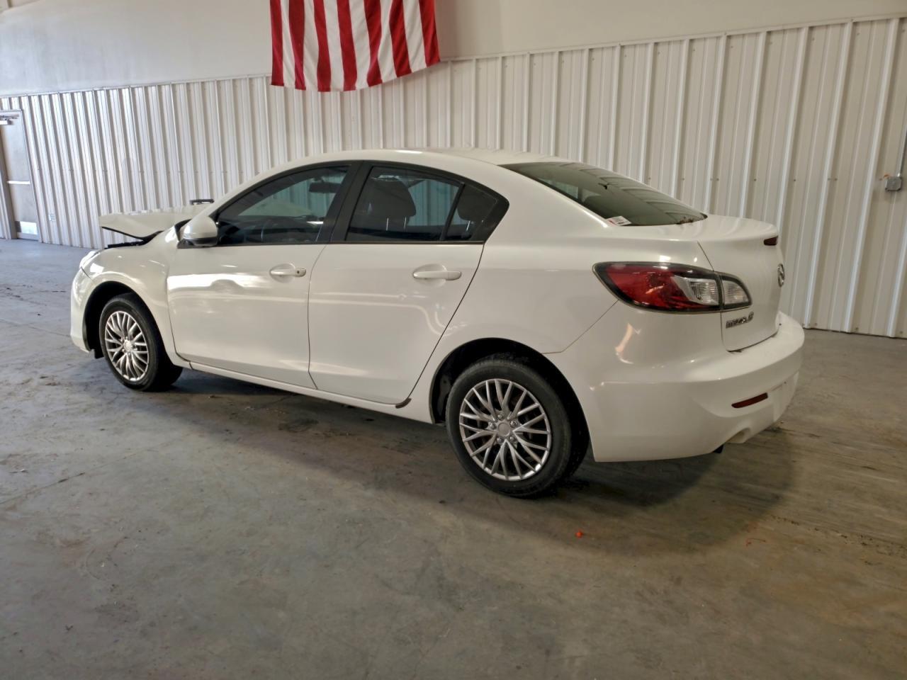 2013 Mazda 3 I - Фото 2