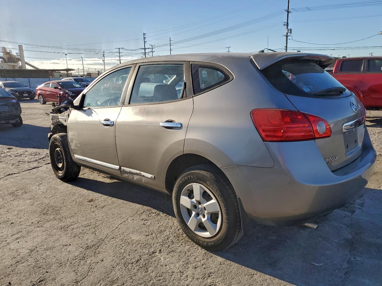 2011 Nissan Rogue S - Image 2