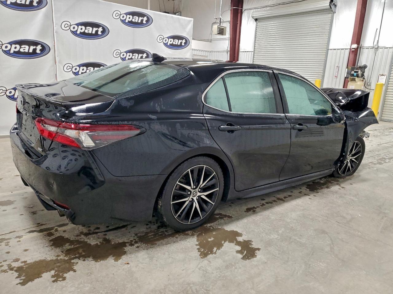 2023 Toyota Camry Se Night Shade - Image 3