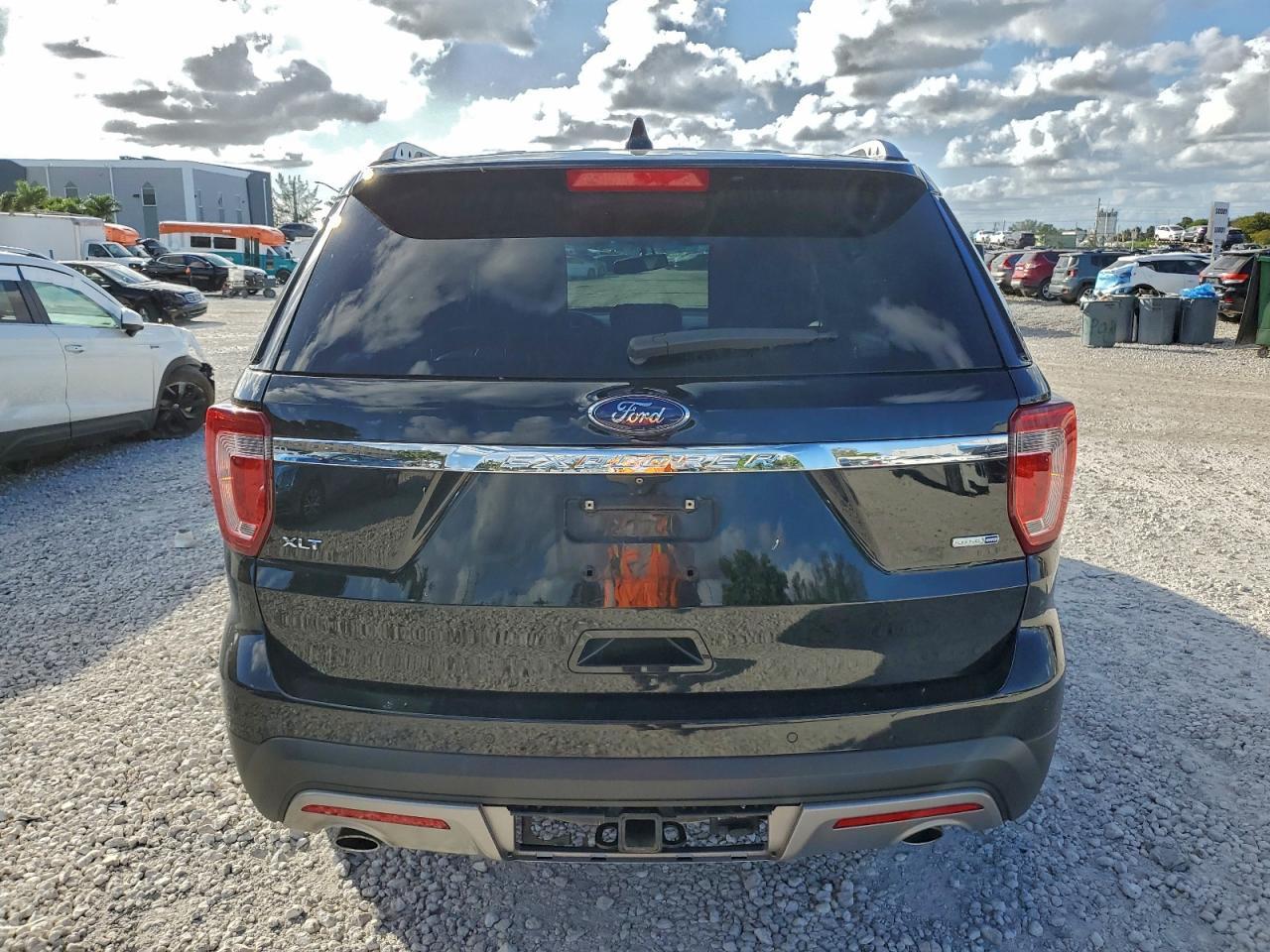 2017 Ford Explorer Xlt - Фото 6