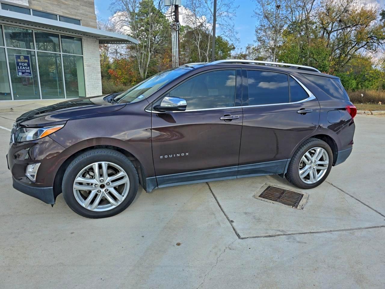2020 Chevrolet Equinox Premier - Image 2