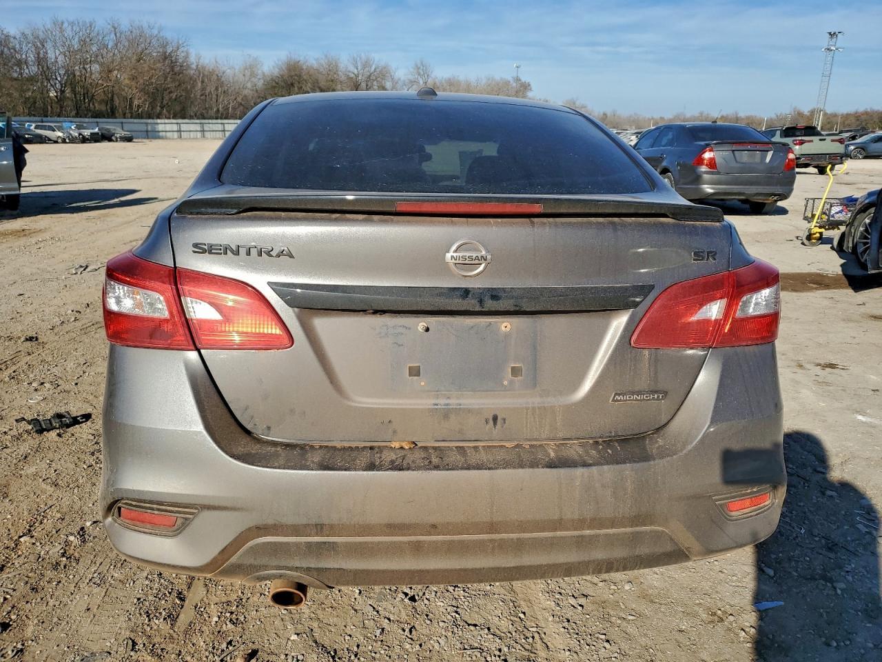 2018 Niss Sentra Sr - Image 6