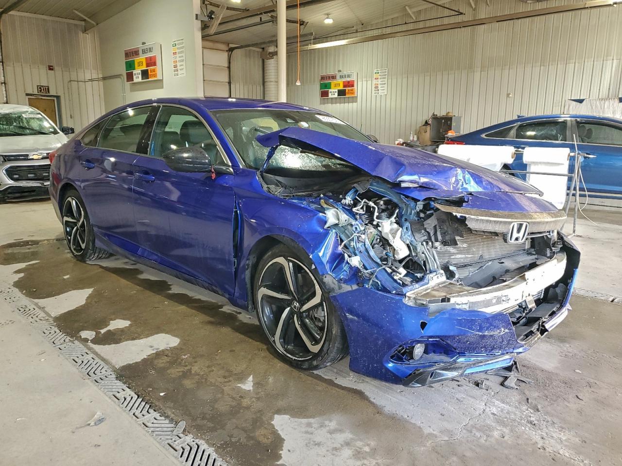 2022 Honda Accord Sport - Image 4