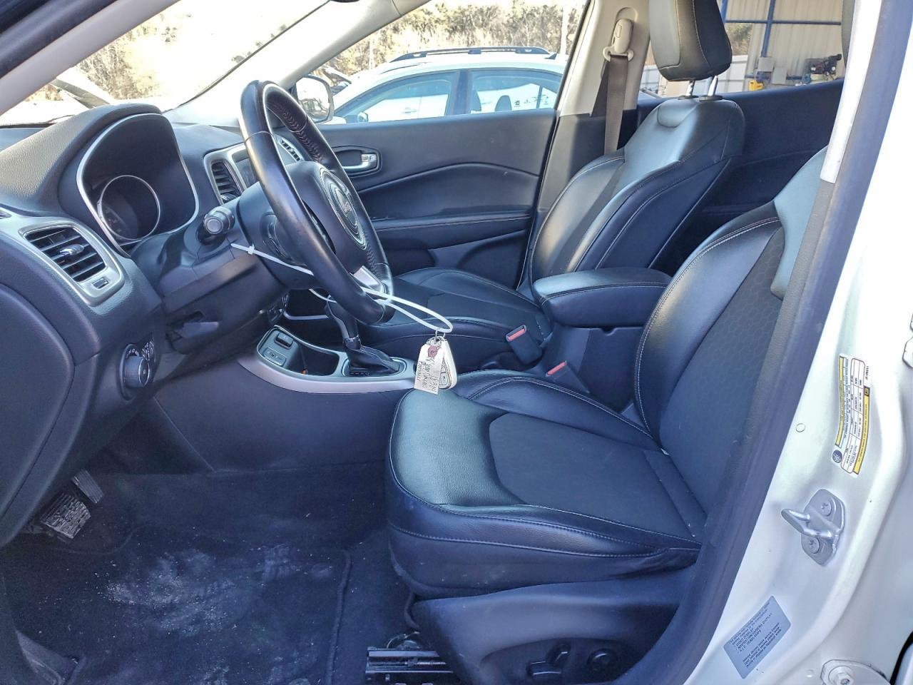 2018 Jeep Compass Latitude - Image 7