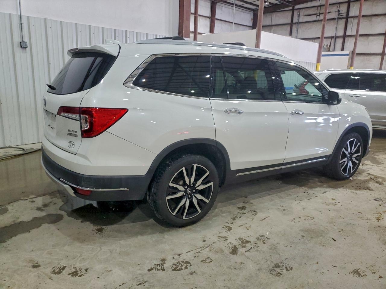 2020 Honda Pilot Elite - Фото 3
