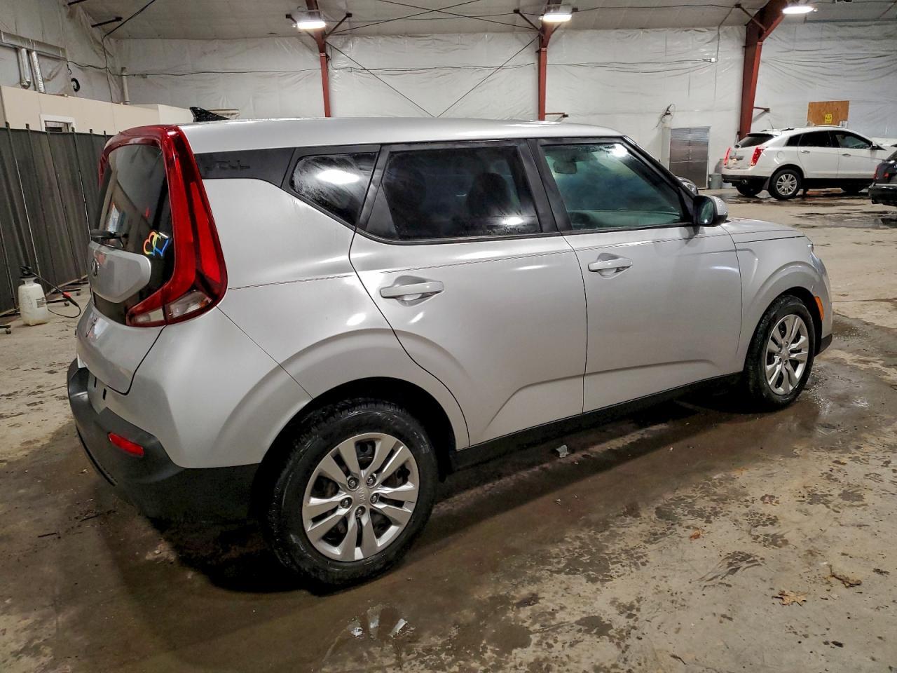 2020 Kia Soul Lx - Фото 3