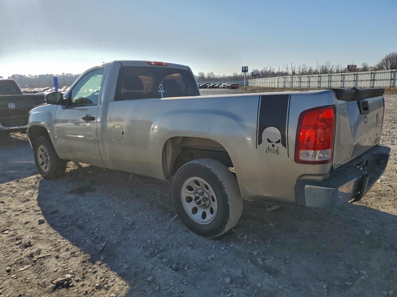 2008 GMC Sierra1500 - Фото 2