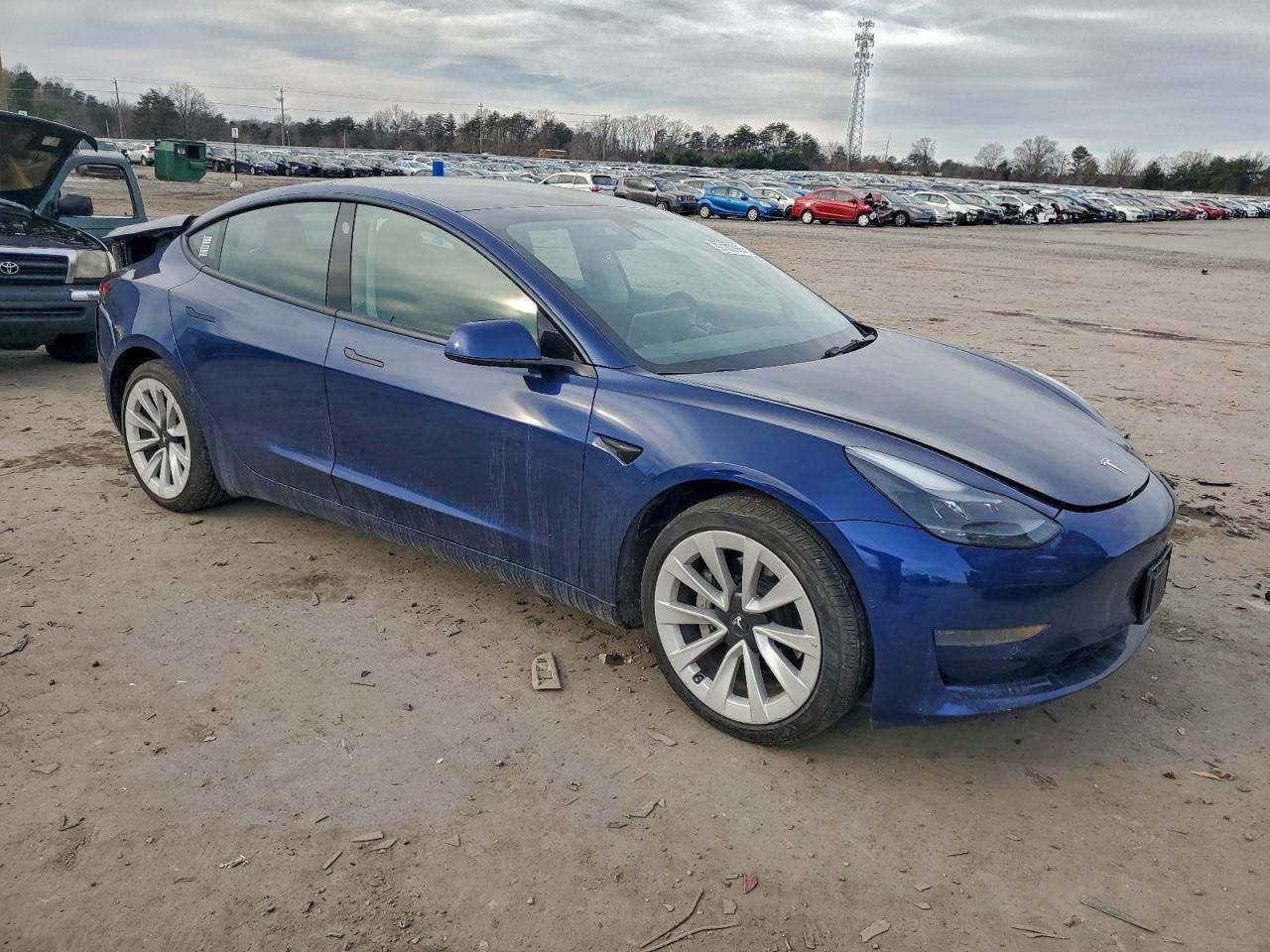 2022 Tesla Model 3 - Image 4