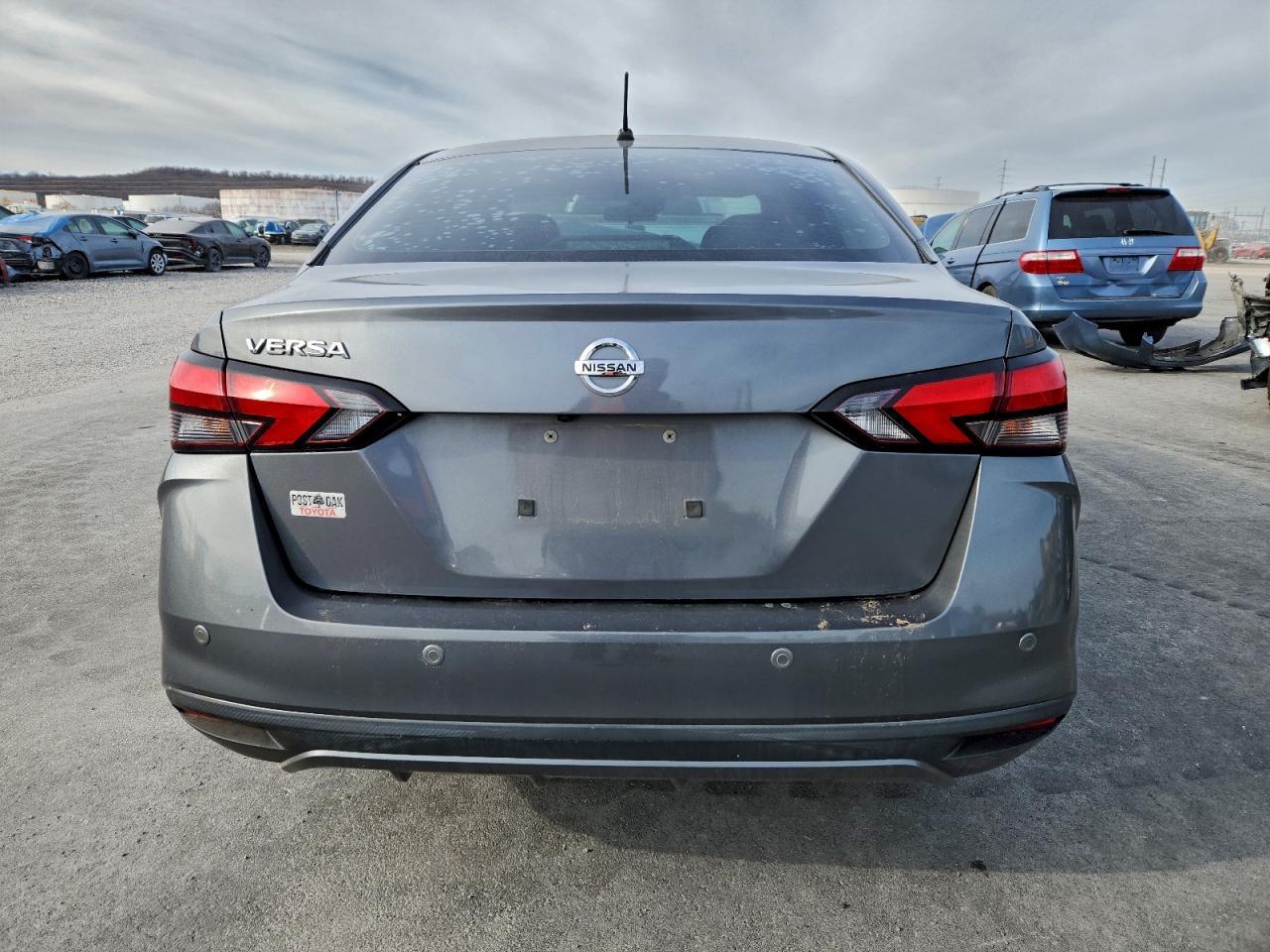2020 Nissan Versa S - Фото 6