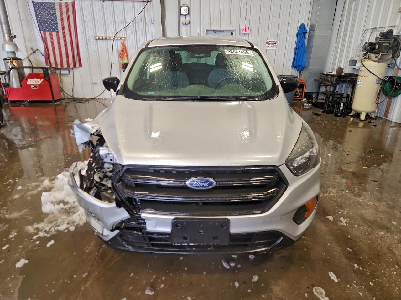 2018 Ford Escape S - Фото 5