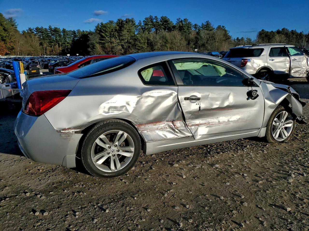 2012 Nissan Altima - Фото 3