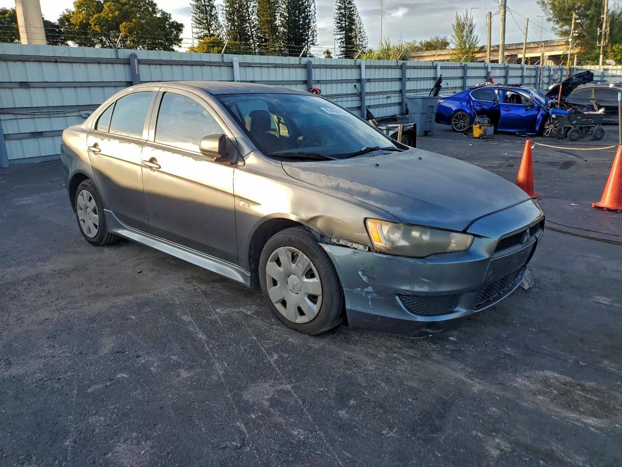 2010 Mitsubishi Lancer De - Фото 4