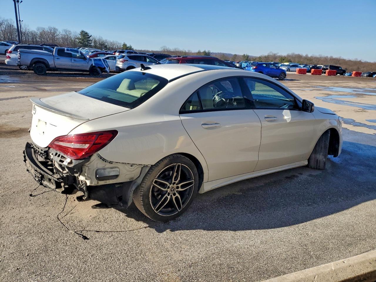2018 Mercedes-Benz Cla 250 - Фото 3