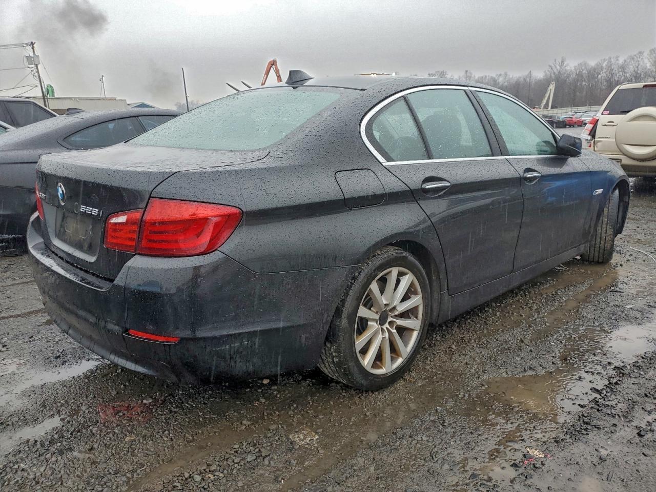 2013 BMW 528 Xi - Image 3