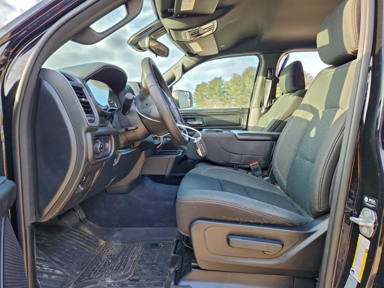 2025 Ram 1500 Tradesman - Фото 7