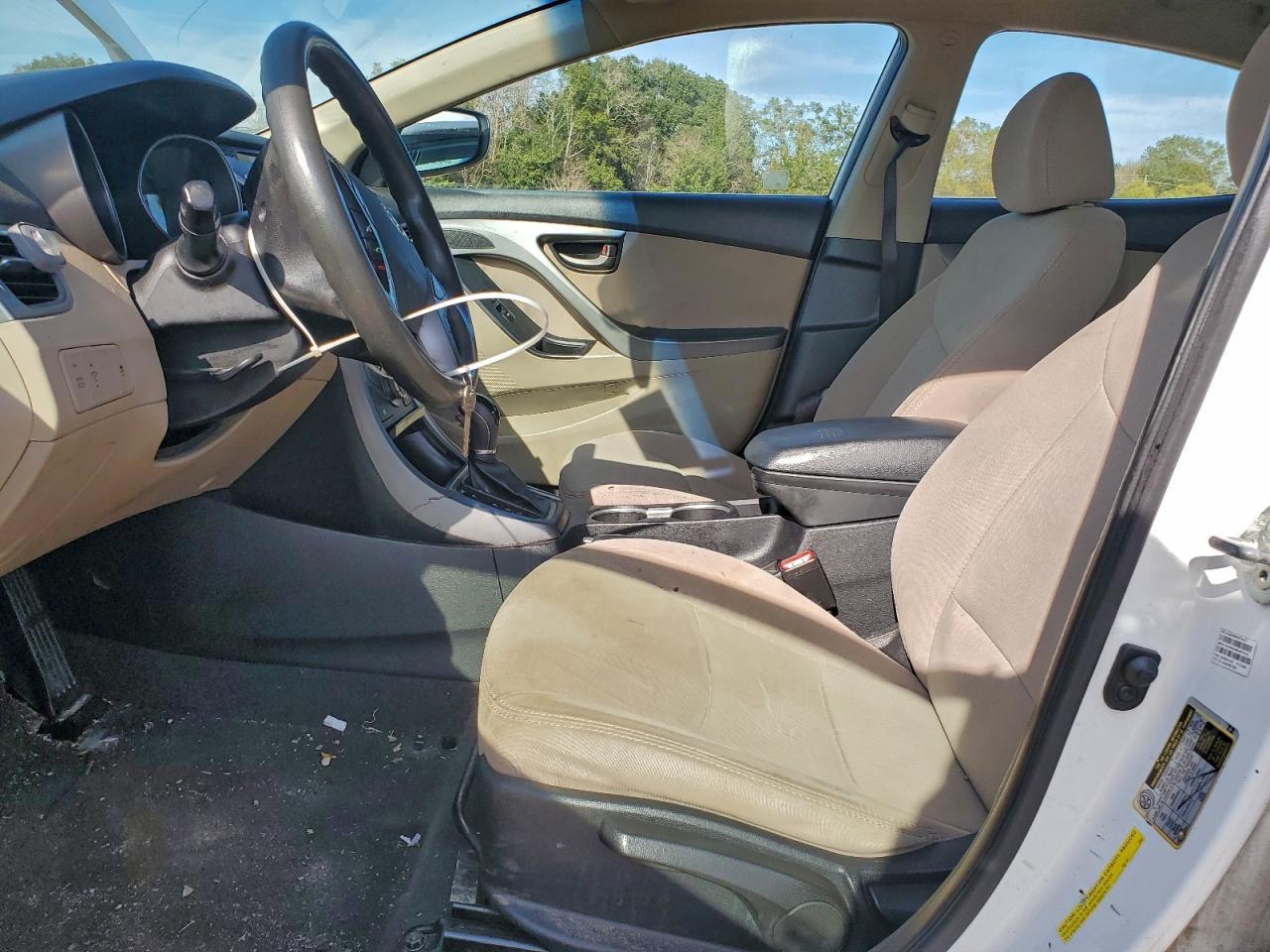 2014 Hyundai Elantra Se - Image 7