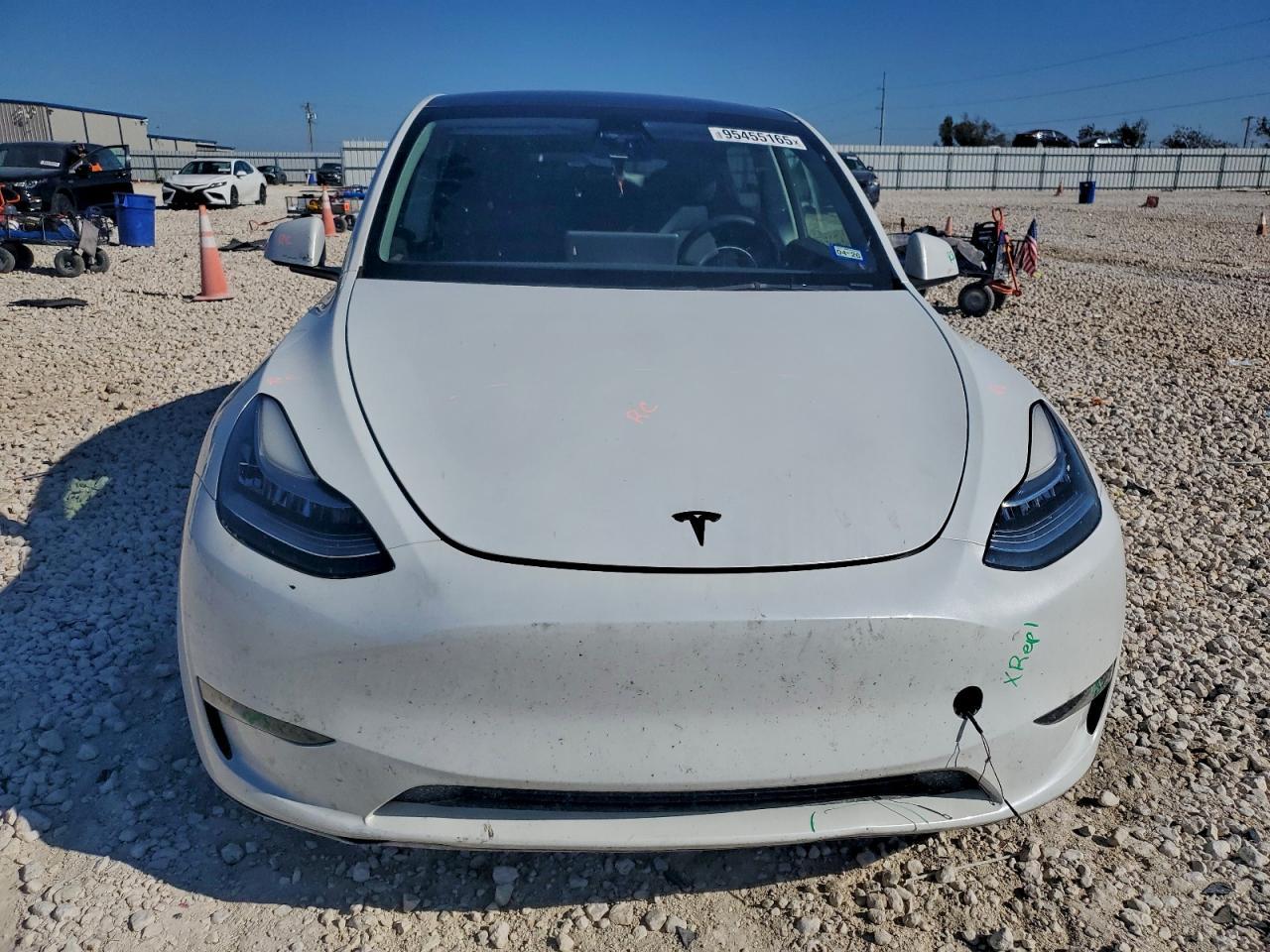 2023 Tesla Model Y - Фото 5