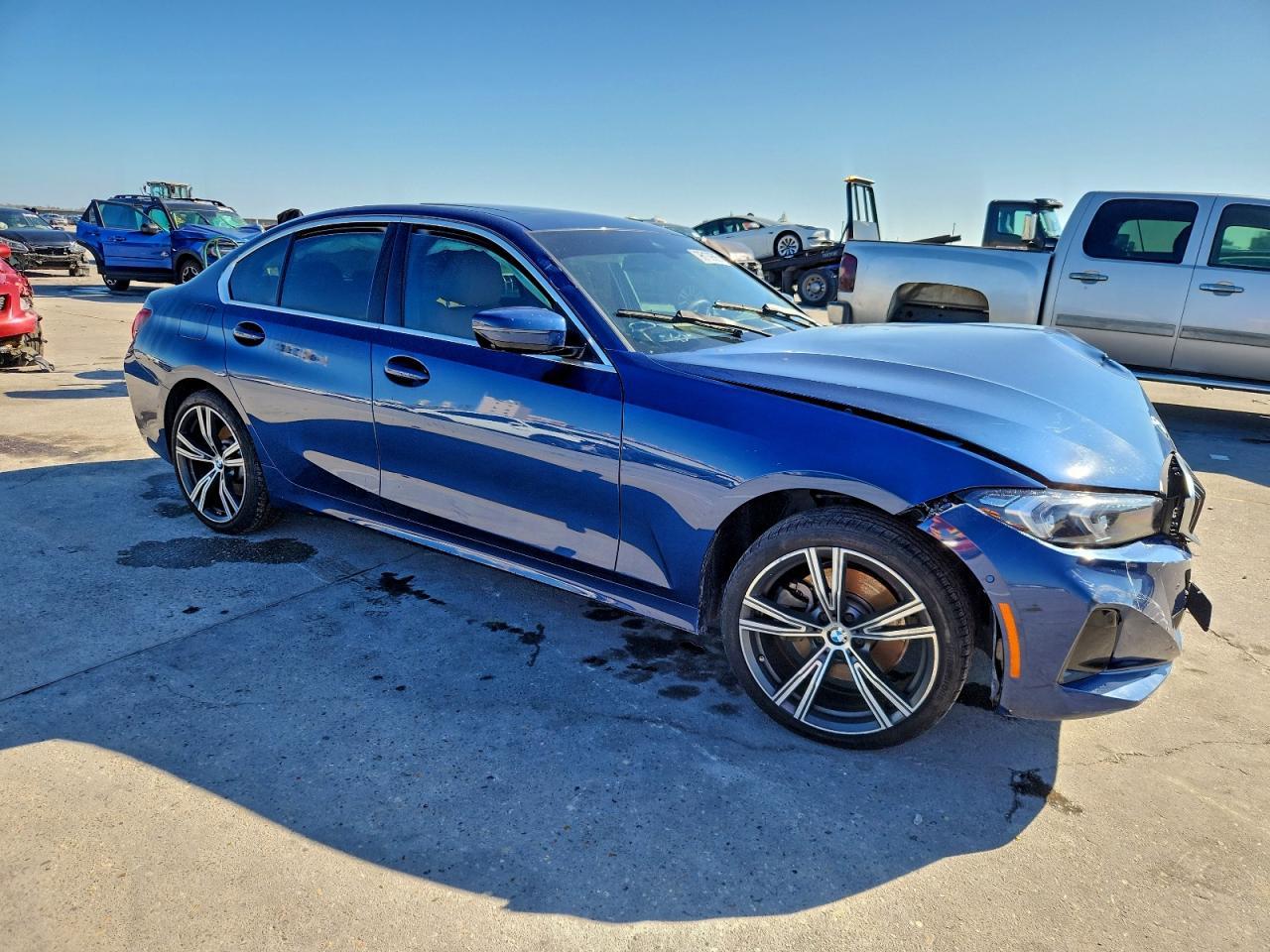 2024 BMW 330I - Фото 4