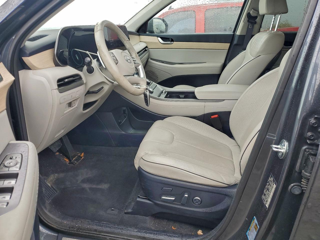 2024 Hyundai Palisade Limited - Image 7