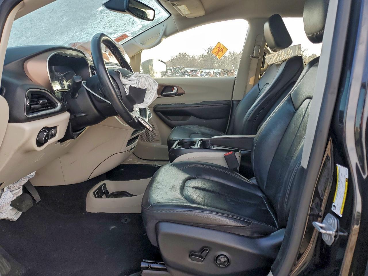 2019 Chrysler Pacifica Touring L - Фото 7
