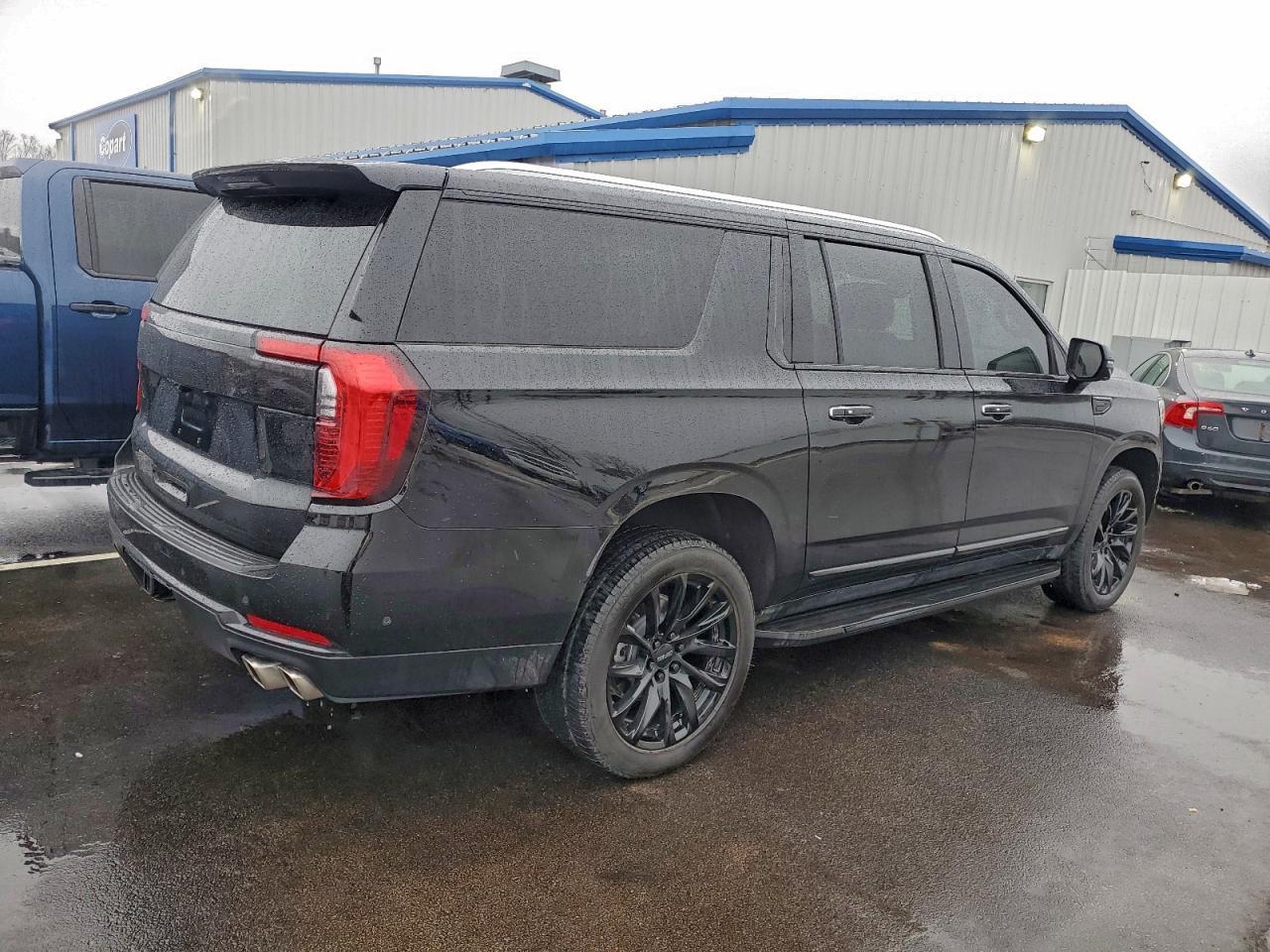 2025 GMC Yukon Xl Denali - Фото 3