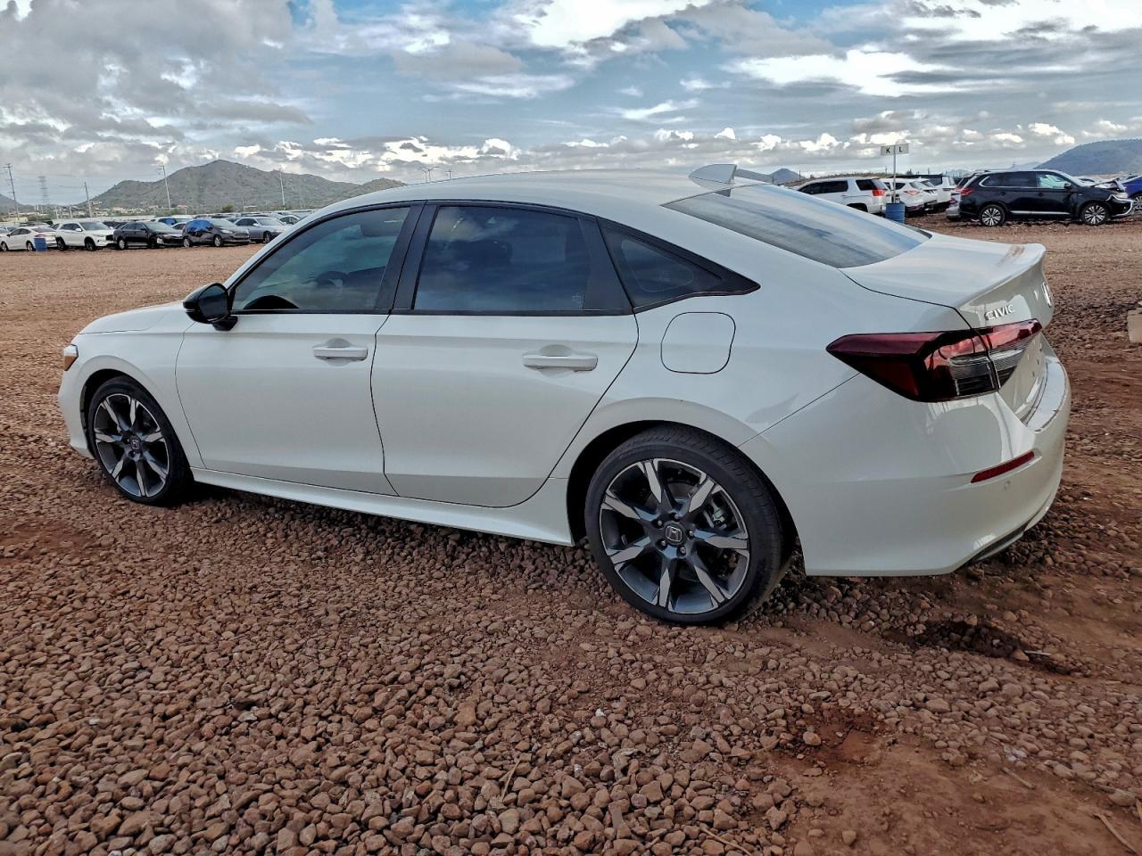 2025 Honda Civic Sport - Фото 2