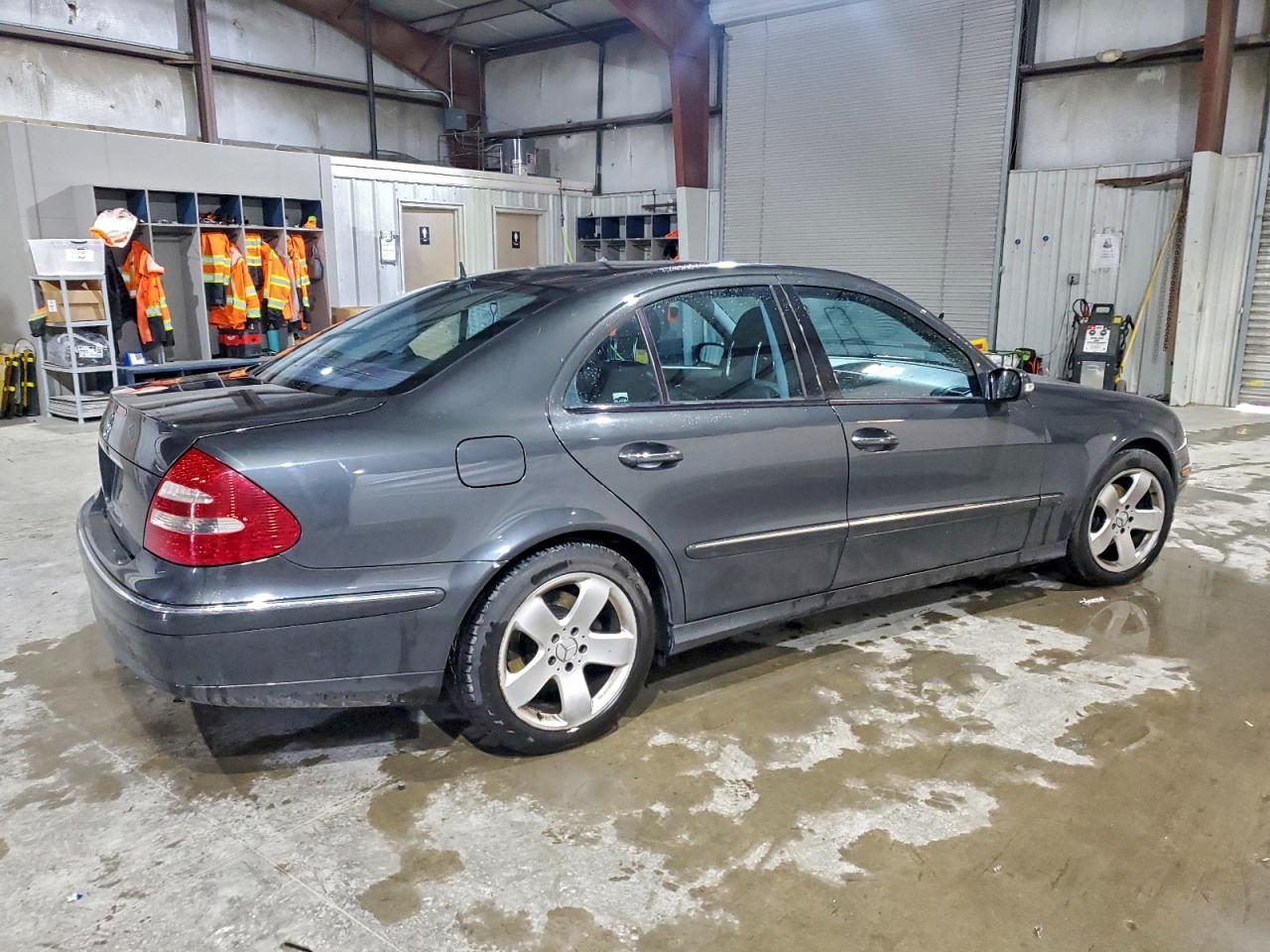 2004 Mercedes-Benz E 320 - Фото 3