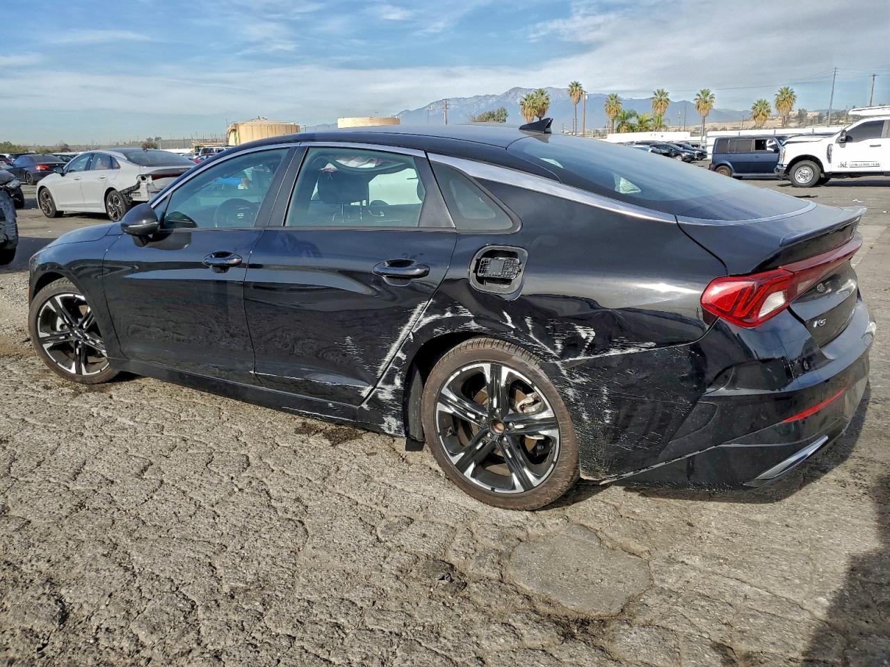 2022 Kia K5 Gt Line - Фото 2