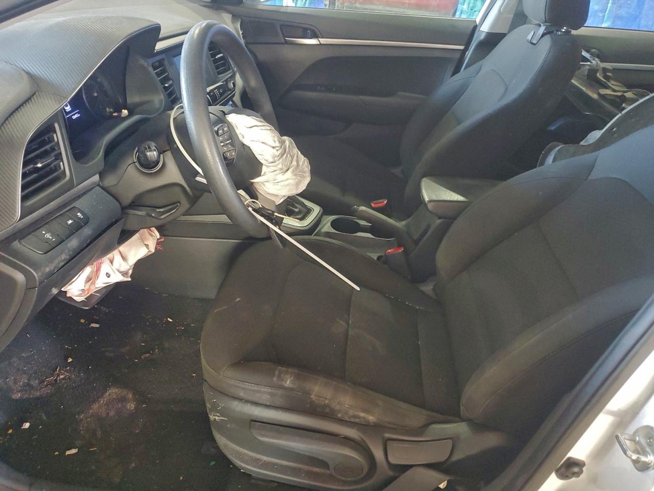 2020 Hyundai Elantra Se - Фото 7