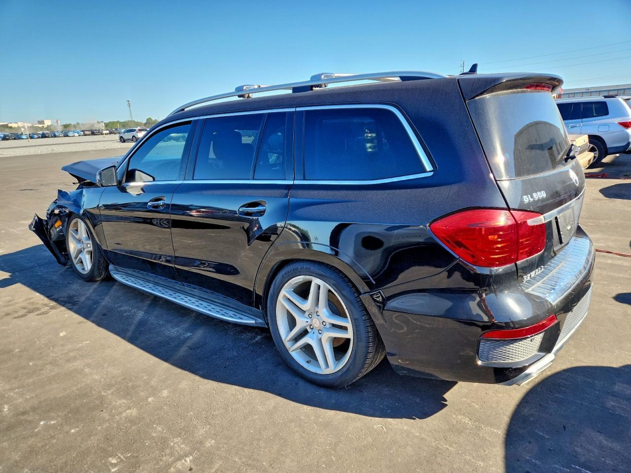 2016 Mercedes-Benz Gl 550 4Matic - Фото 2