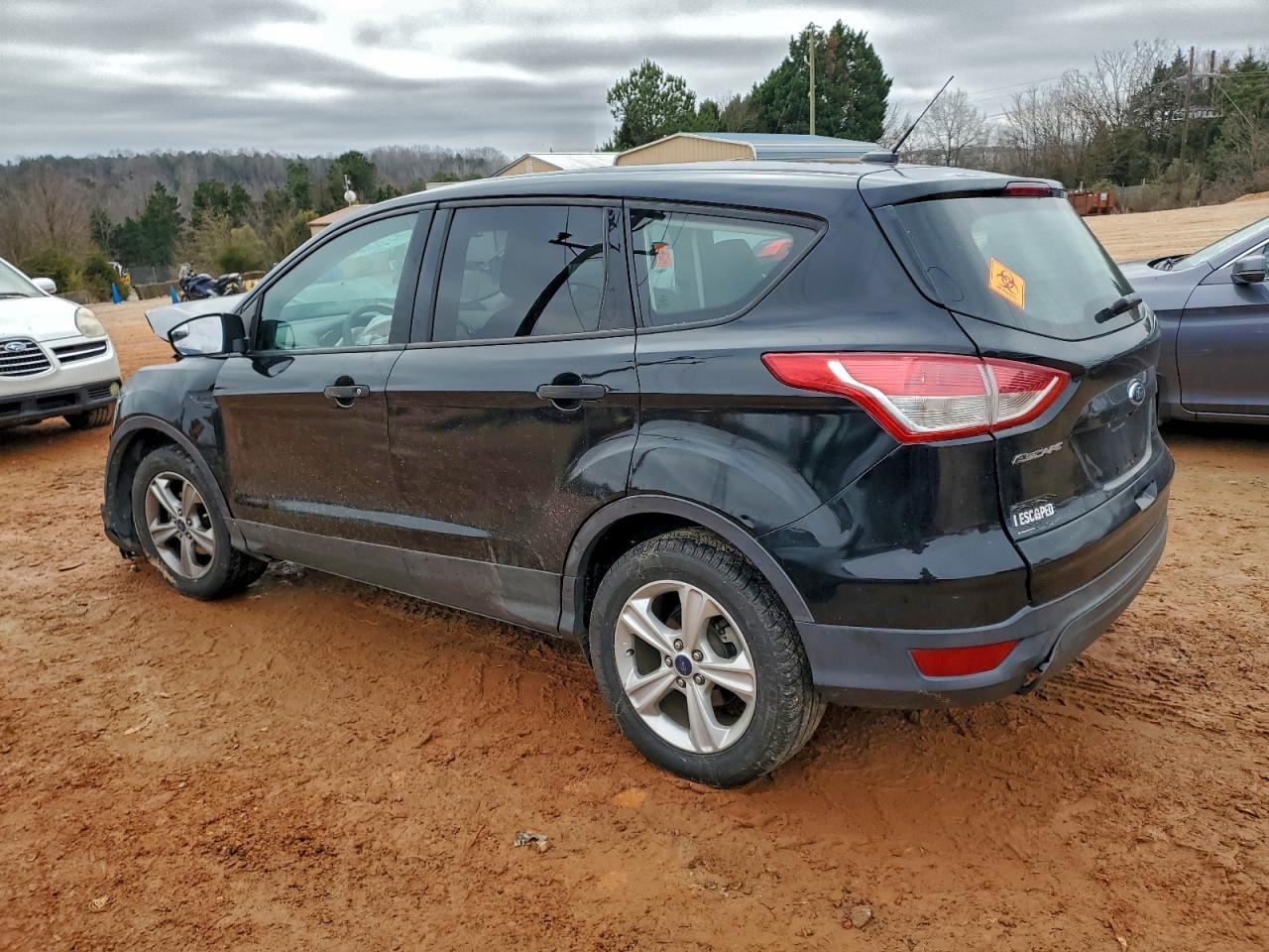 2016 Ford Escape S - Фото 2
