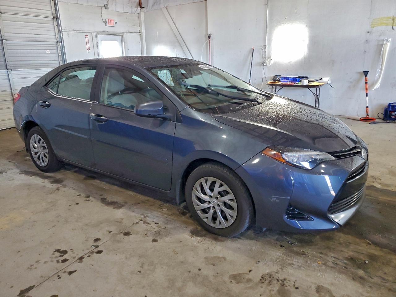 2017 Toyota Corolla L - Фото 4