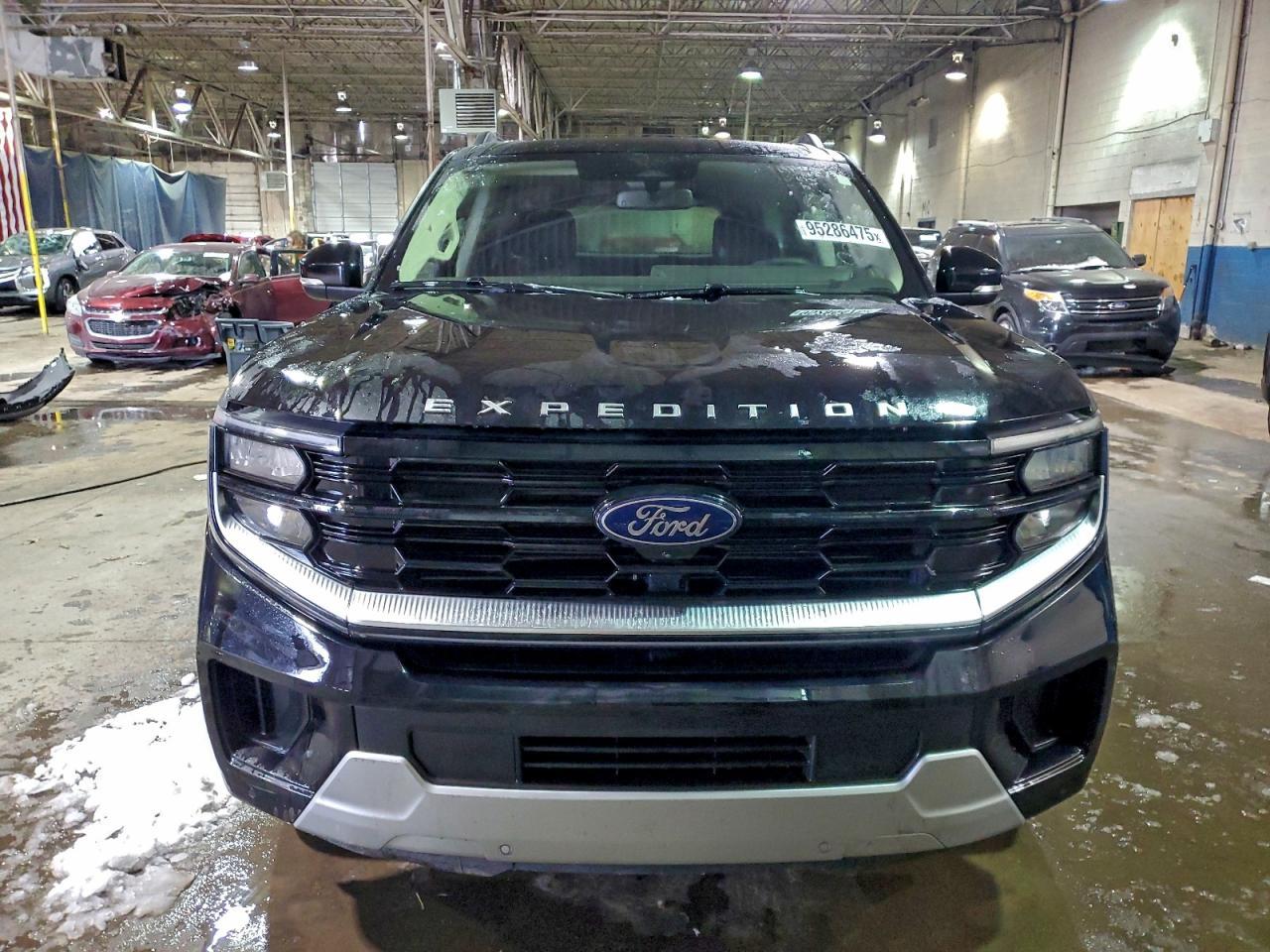 2025 Ford Expedition Max Platinum - Image 5