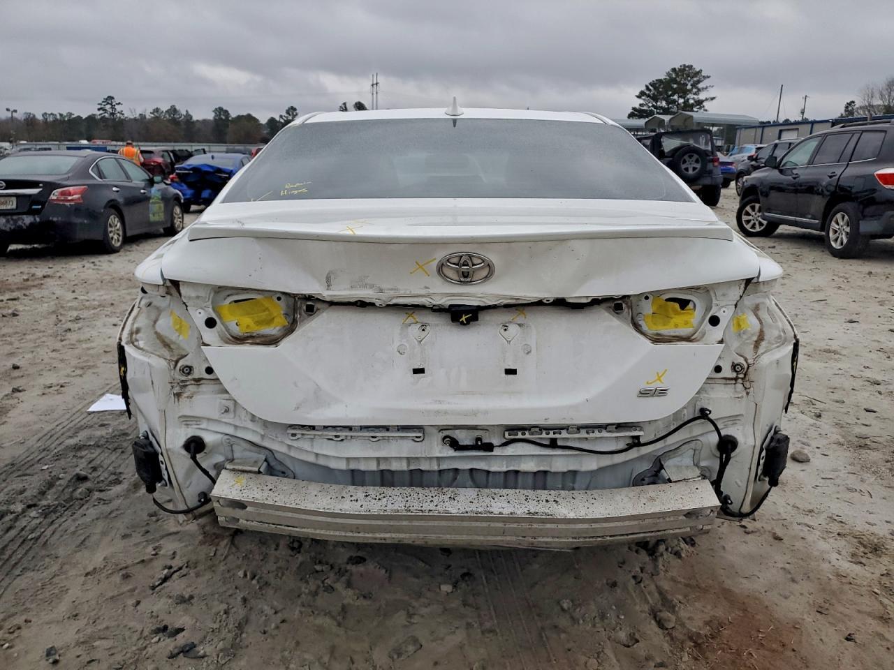 2020 Toyota Camry Se - Image 6