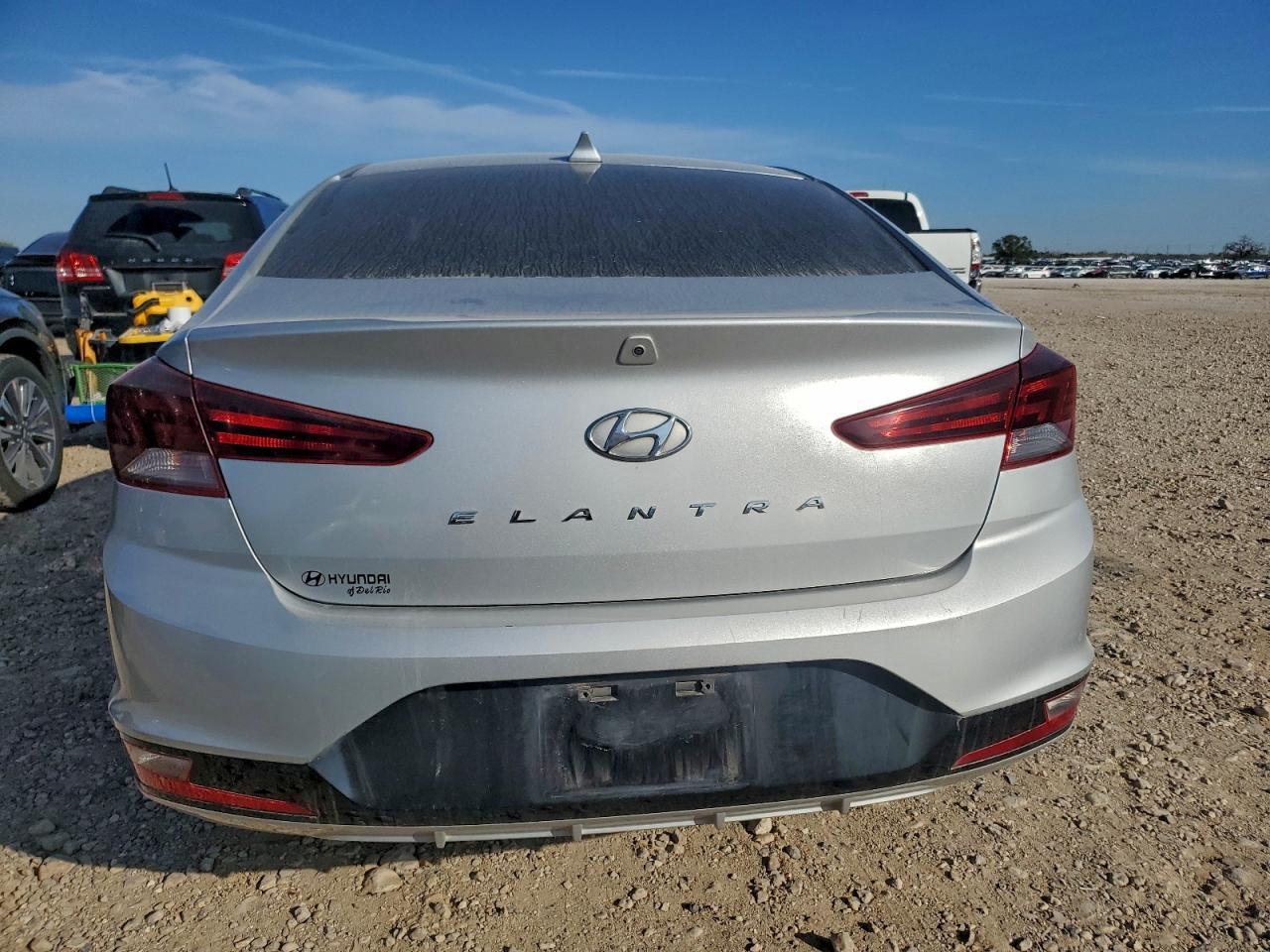 2020 Hyundai Elantra Sel - Фото 6