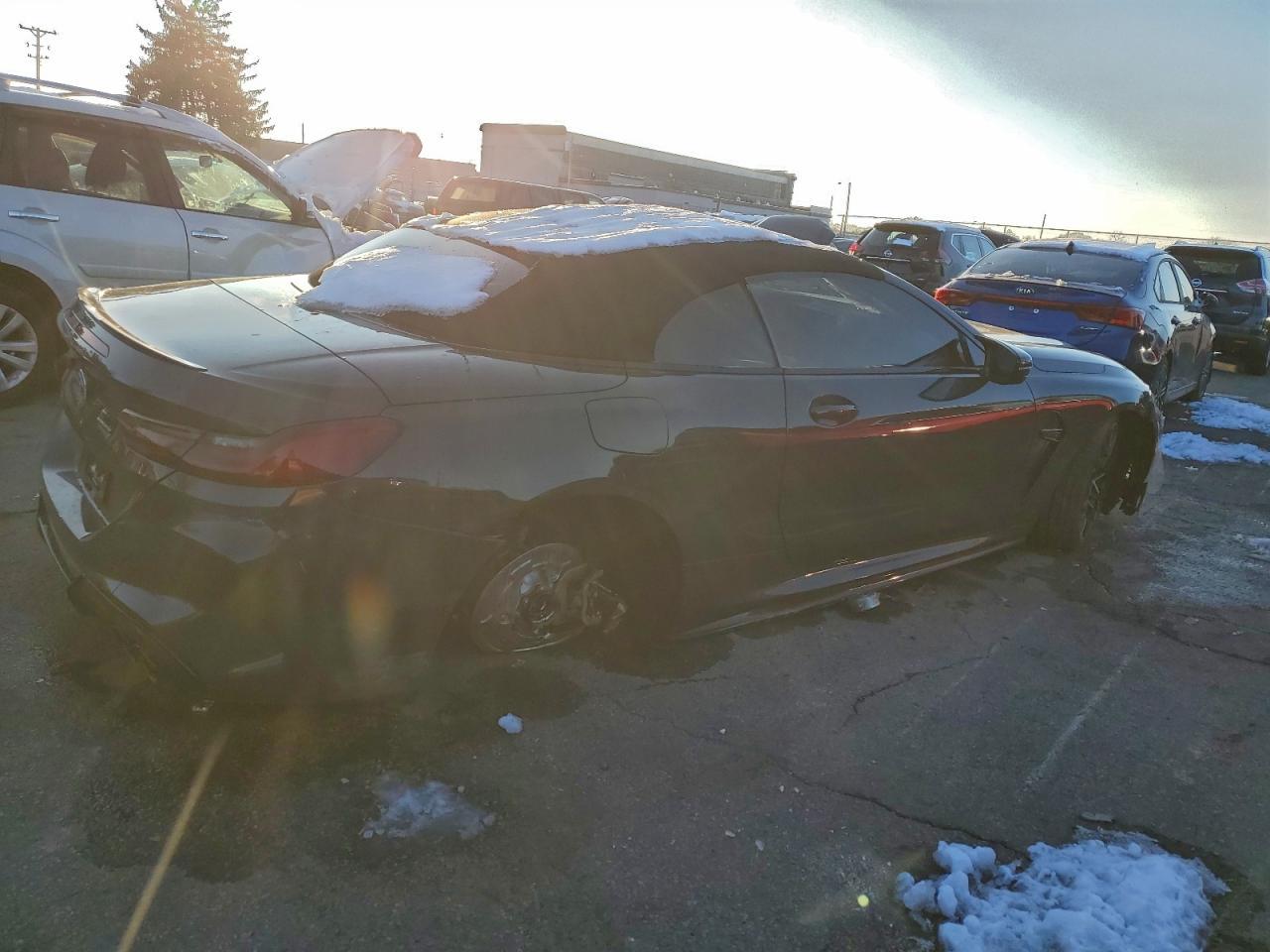 2023 BMW M8 - Фото 3